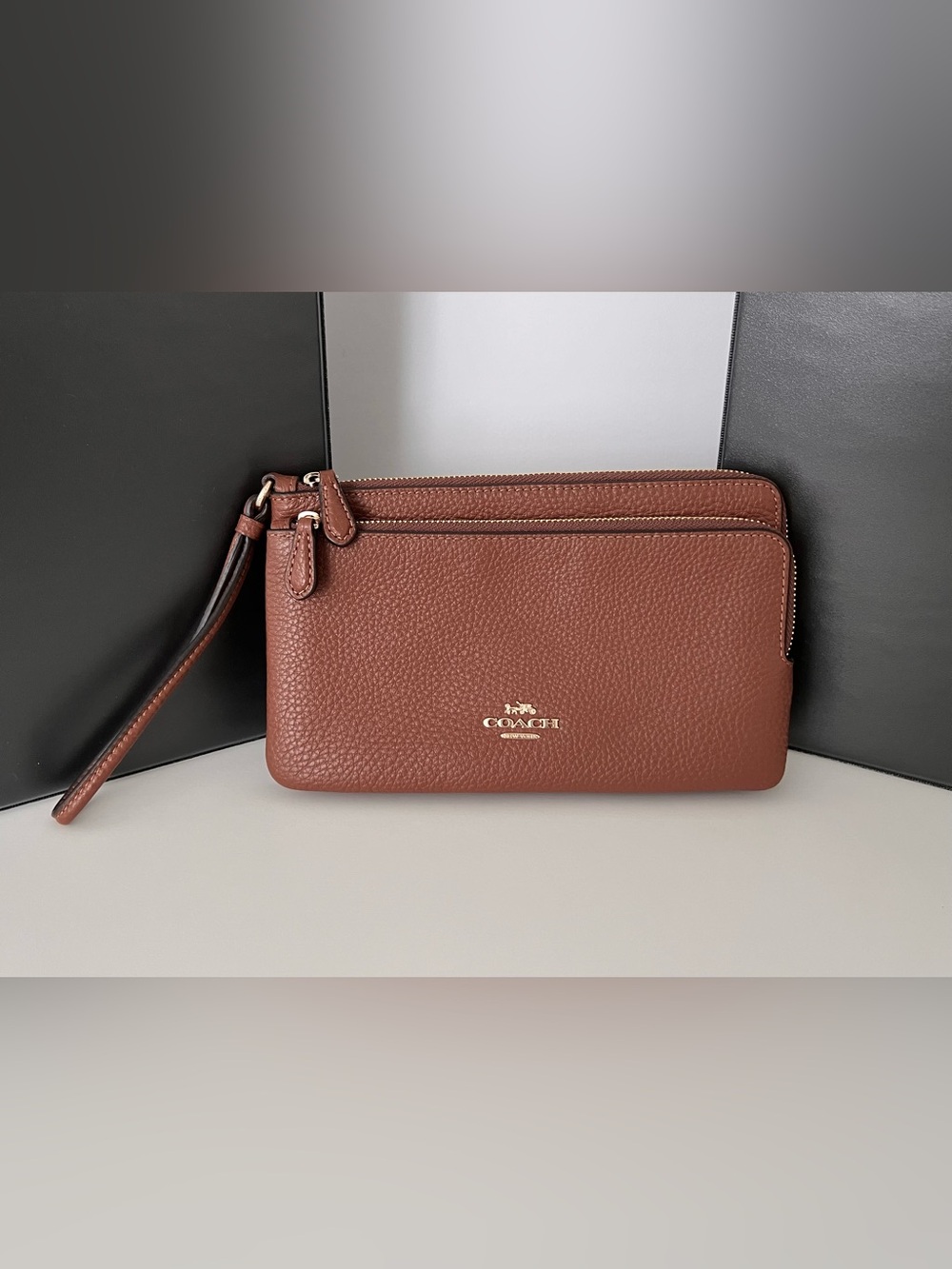 Coach Outlet Double Zip Pebbled Leather Wristlet